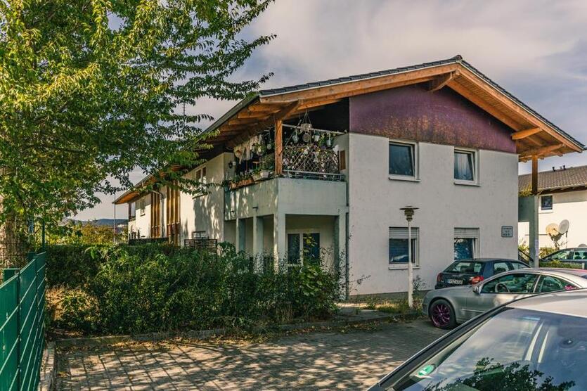 Ja, wo parken Sie denn? Stellplatz in Bad Dürkheim ab sofort zu vermieten!