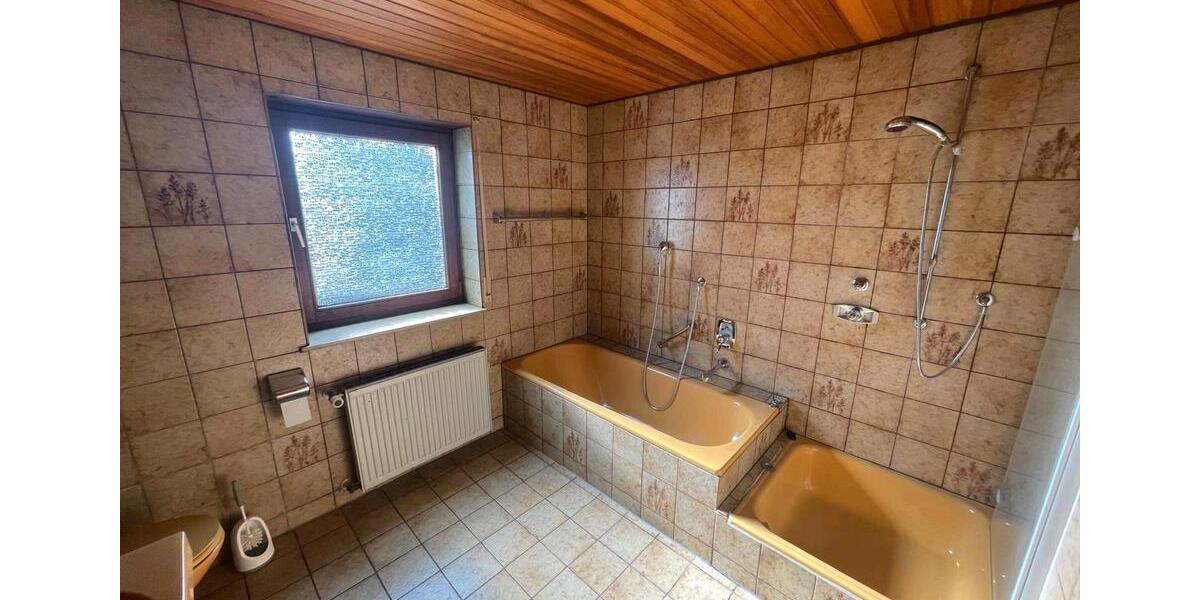 Erdgeschoßwohnung Weikersheim - 5 Zimmer, 150 m&sup2;, 1.125&euro; | Angebot:25169008