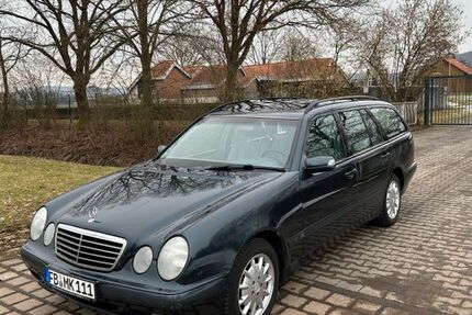 Mercedes-Benz E 200 257.800 km 1.699 &euro; Glauburg 63695