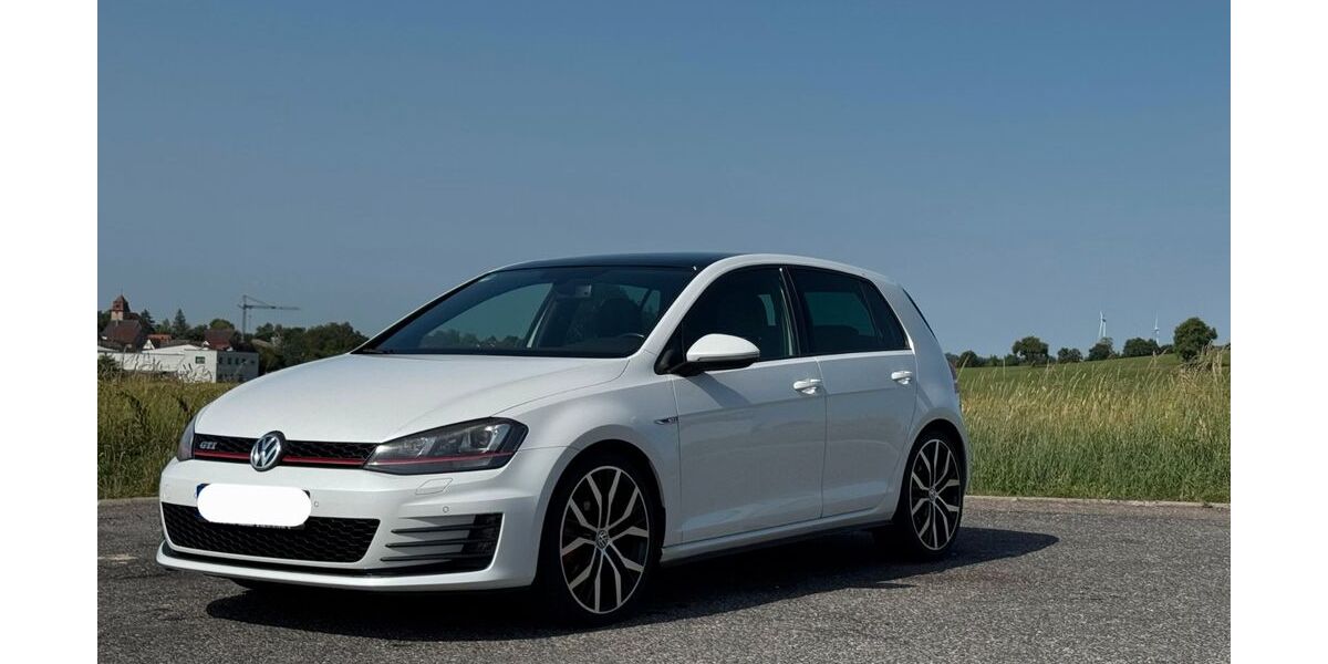 VW Golf 110.000 km 17.400 &euro; Ilshofen 74532