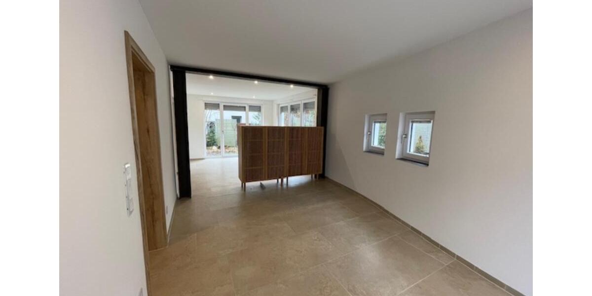 Erdgeschoßwohnung Kaiserslautern Bahnheim - 2.5 Zimmer, 106 m&sup2;, 1.490&euro; | Angebot:25382131