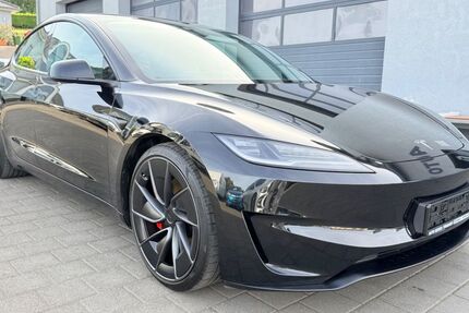 Tesla Model 3 55.100 km 46.950 &euro; Tünsdorf 66693