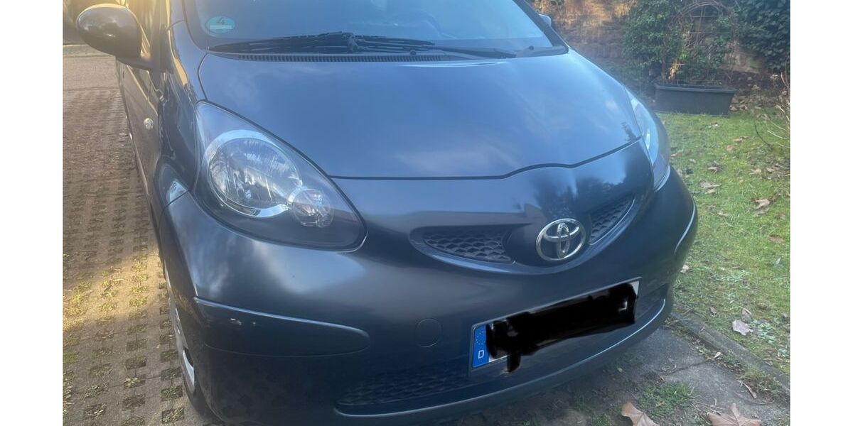 Toyota Aygo (X) 142.850 km 1.200 &euro; Karlsruhe 76187
