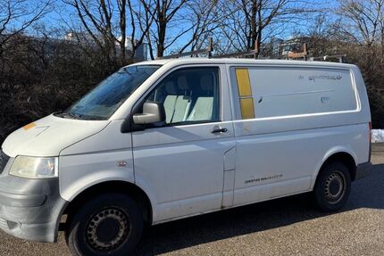 VW T5 Transporter 200.000 km 3.900 &euro; Feldkirchen 85622
