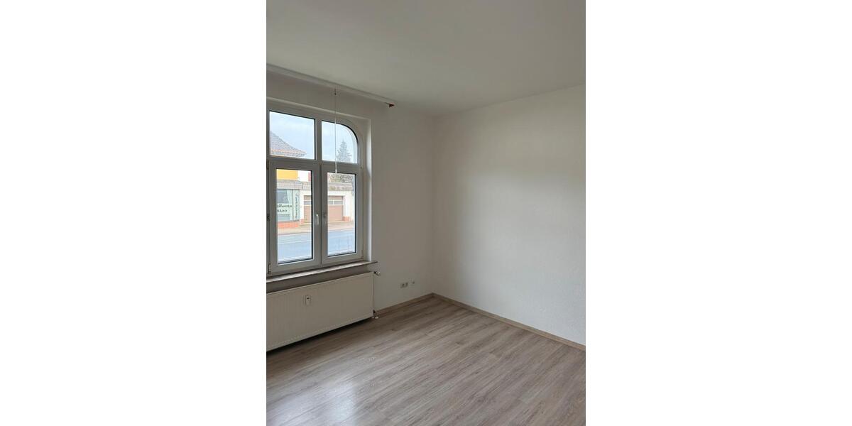 Hochparterre Peine - 1 Zimmer, 24 m&sup2;, 250&euro; | Angebot:26400066