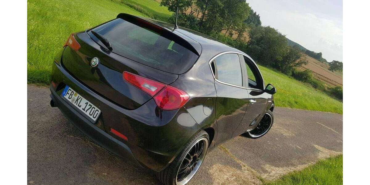Alfa Romeo Giulietta 118.000 km 4.625 &euro; Nidda, Stadt 63667