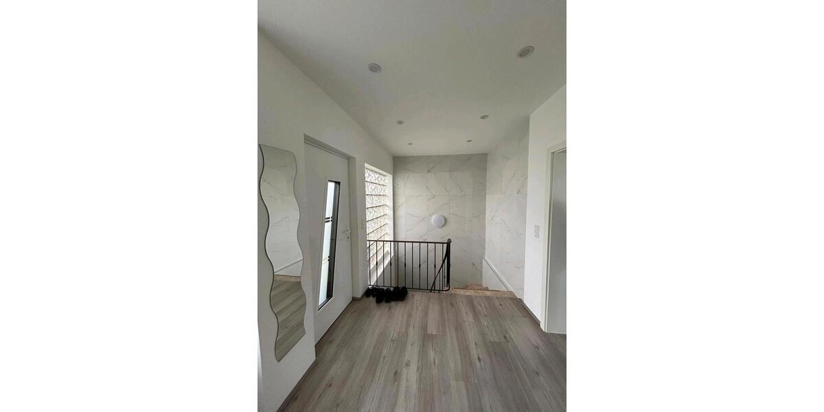 Bungalow Ebersdorf bei Coburg - 5 Zimmer, 170 m&sup2;, 375.000&euro; | Angebot:26954573