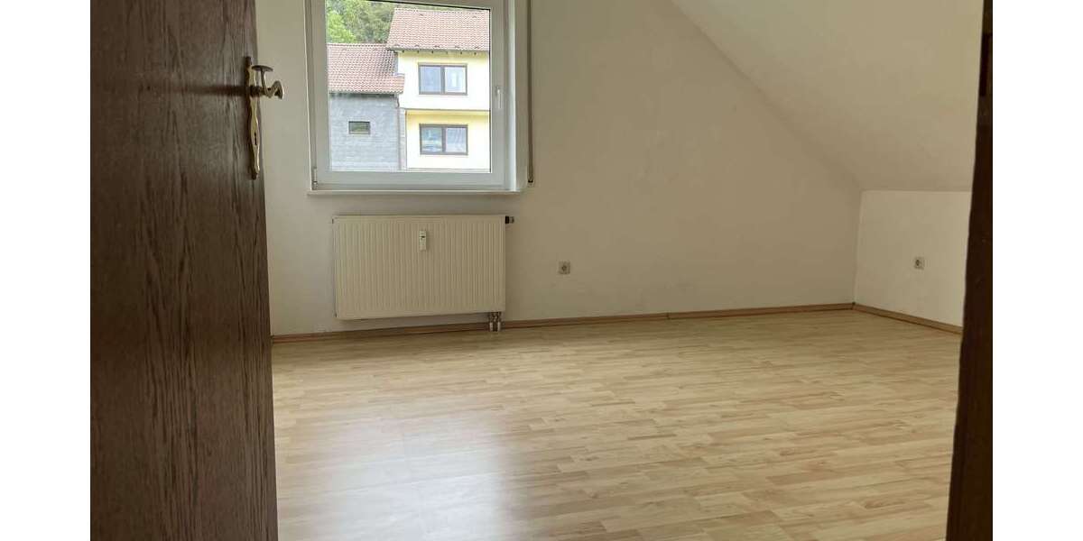Etagenwohnung Nordrhein-Westfalen - Werdohl Werdohl - 3 Zimmer, 70 m&sup2;, 450&euro; | Angebot:26828094