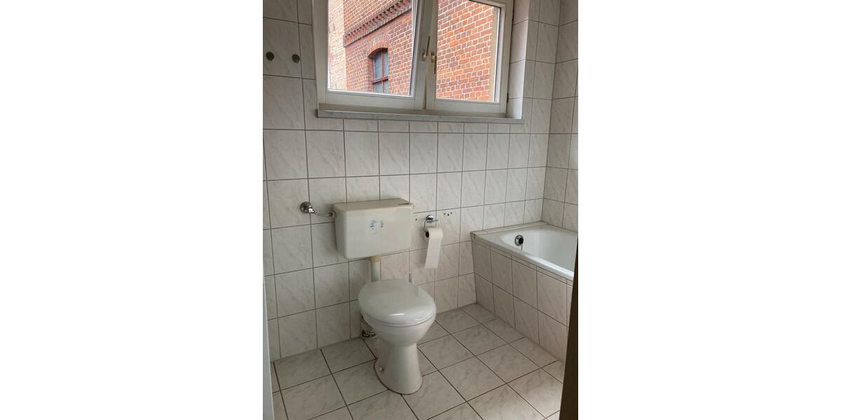 Etagenwohnung Salzwedel - 2 Zimmer, 60 m&sup2;, 450&euro; | Angebot:26380016