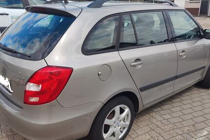 Skoda Fabia 143.500 km 3.390 &euro; Bremen 28357