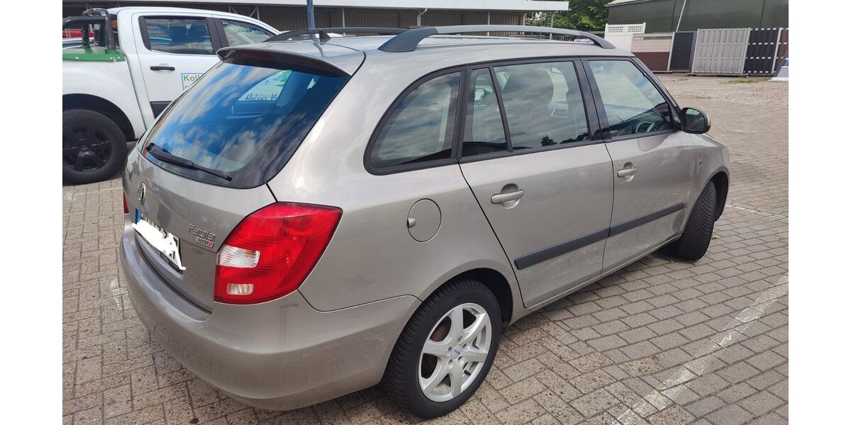 Skoda Fabia 143.500 km 3.390 &euro; Bremen 28357
