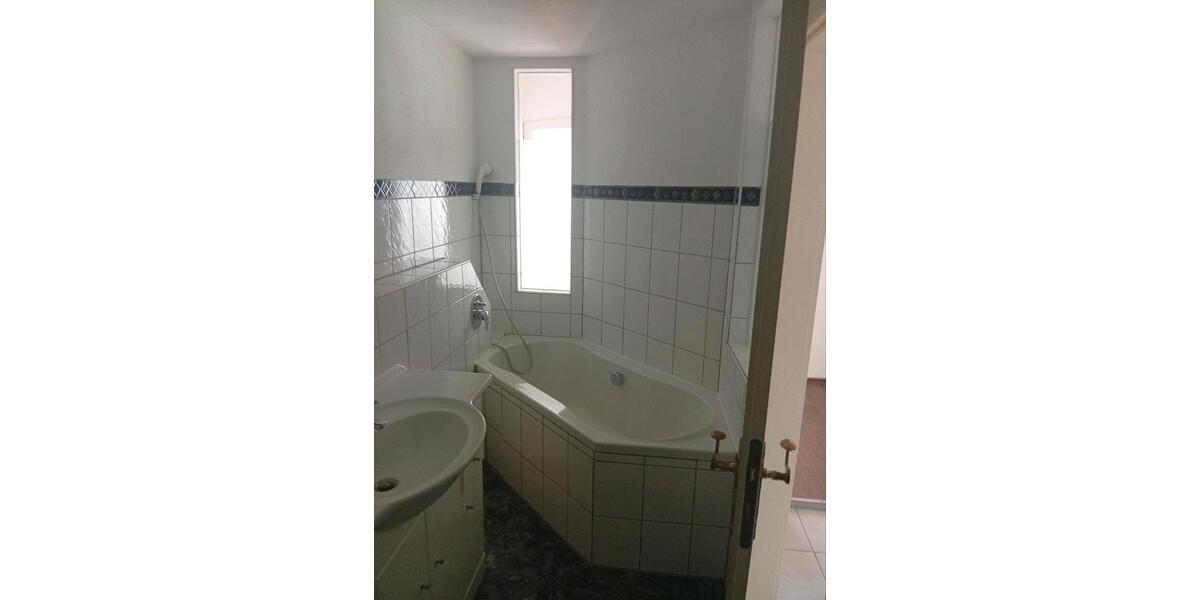 Erdgeschoßwohnung Nauort - 3 Zimmer, 90 m&sup2;, 540&euro; | Angebot:26688025