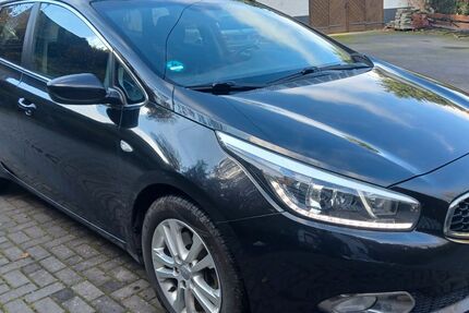 Kia ceed / Ceed 151.000 km 6.500 &euro; Trimbs 56753