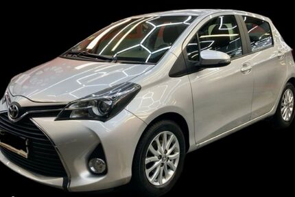 Toyota Yaris 79.500 km 8.390 &euro; Berlin 10559
