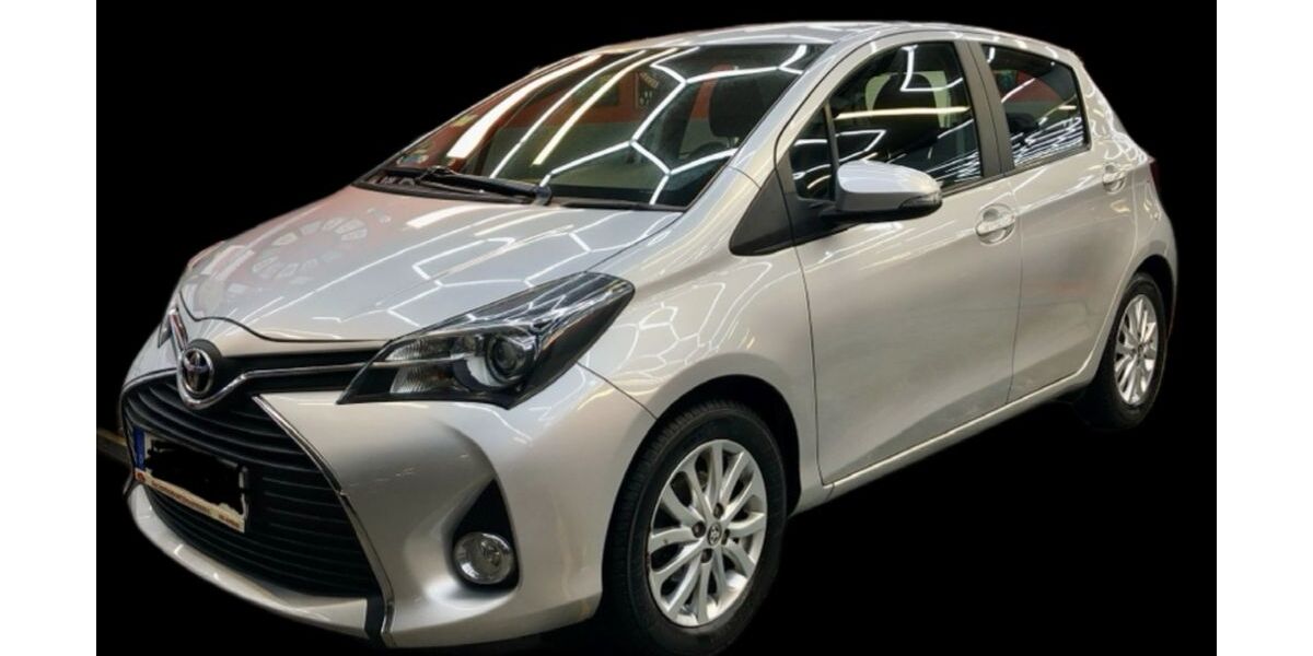 Toyota Yaris 79.500 km 8.390 &euro; Berlin 10559