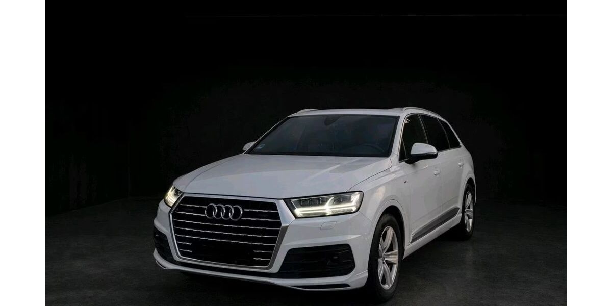 Audi Q7 158.000 km 29.990 &euro; Zirndorf 90513