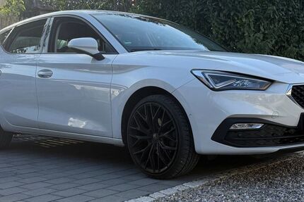 Seat Leon 79.770 km 17.300 &euro; Horgenzell 88263