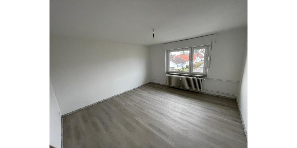 ObjNr:19539 - Freundliche 4- Zimmer ETW mit Balkon in Stetten am kalten Markt 4 zimmer