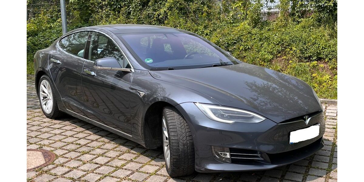 Tesla Model S 154.600 km 24.500 &euro; München 80639