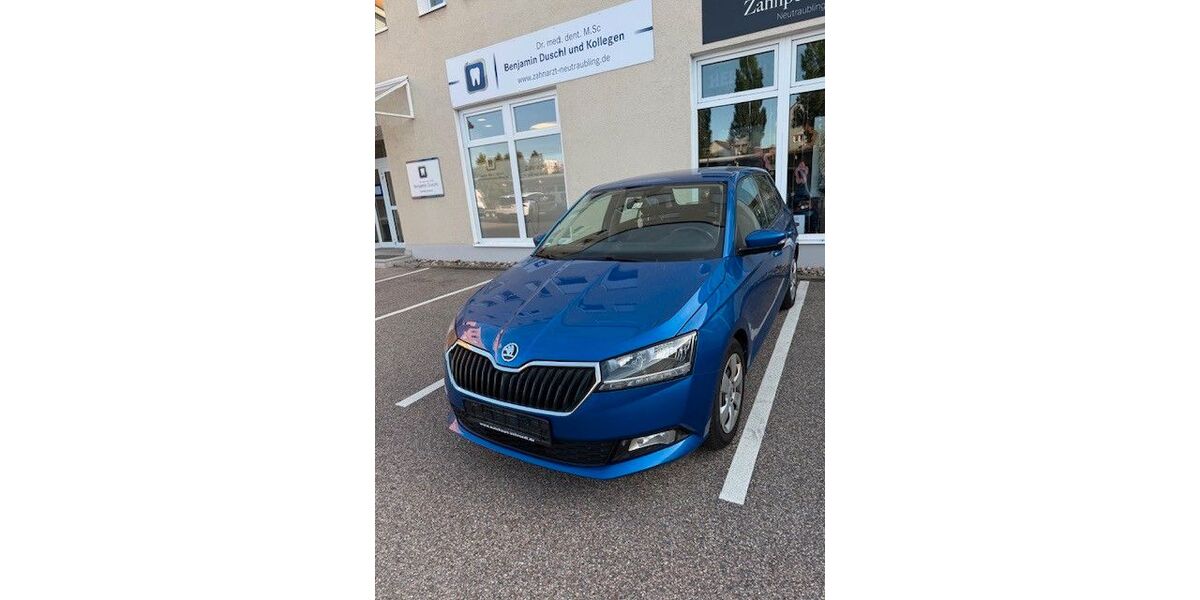 Skoda Fabia 69.000 km 13.300 &euro; neutraubling 93073