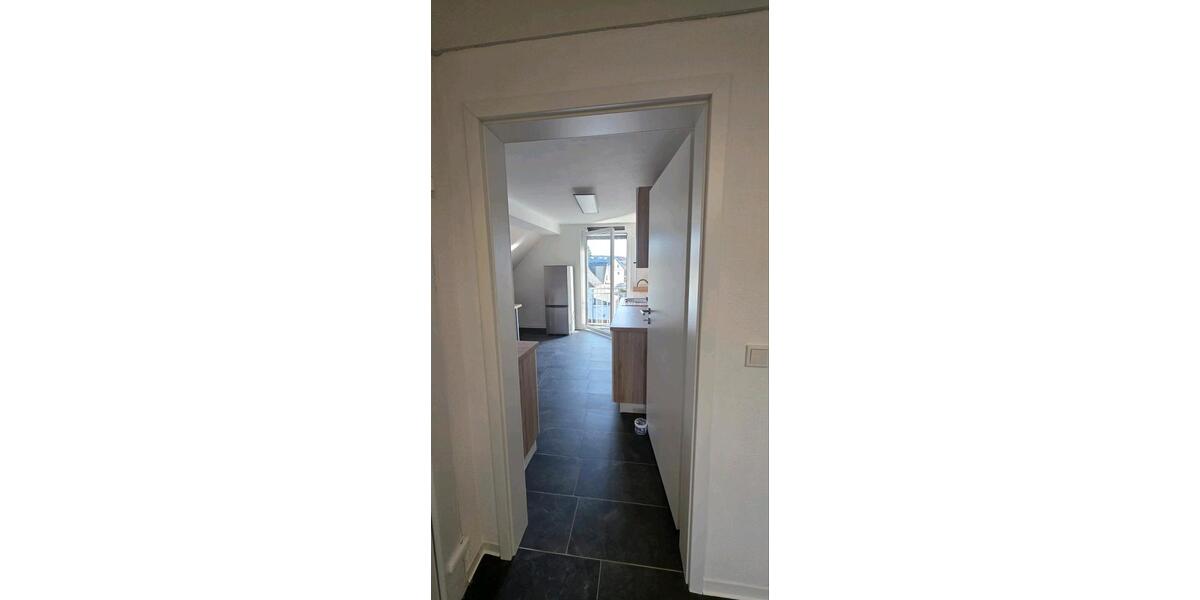 Dachgeschoßwohnung Burbach - 2 Zimmer, 76 m&sup2;, 900&euro; | Angebot:26305511