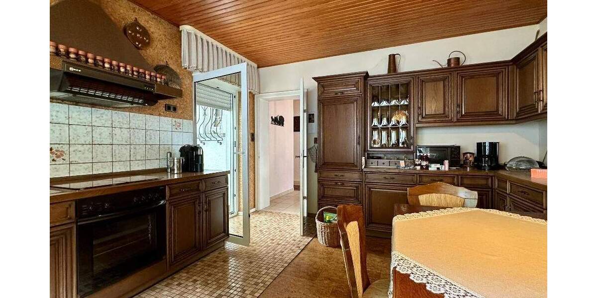 Einfamilienhaus Waldfischbach - 5 Zimmer, 151 m&sup2;, 219.000&euro; | Angebot:25802498