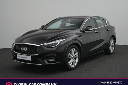INFINITI Q30