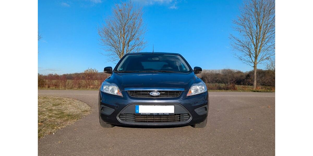 Ford Focus 106.000 km 3.099 &euro; Dettenheim 76706