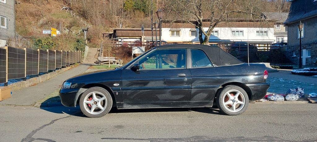 Ford Escort 168.023 km 3.490 &euro; Winterberg 59955