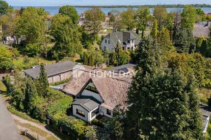 Ein Traum unter Reet! Rustikales Traumhaus in Boddennähe | Idyllische Lage | Viel Land! 6 zimmer
