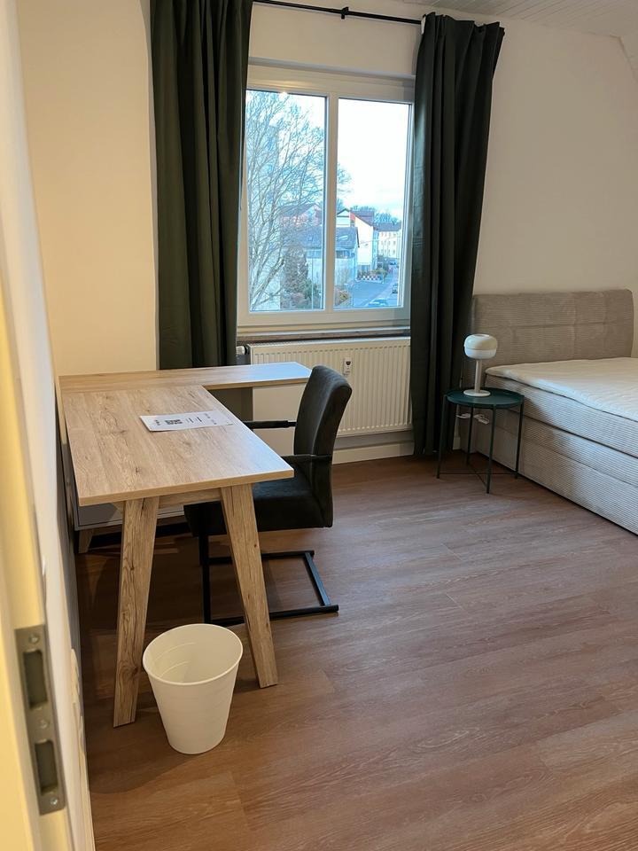 WG-Zimmer . voll möbliert und all inclusive