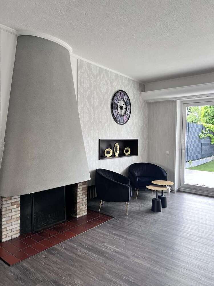 Wohnung zum Kaufen in Düren 279.000 € 197 m²