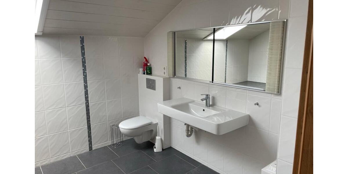 Dachgeschoßwohnung Wonneberg Fritzenweng - 2 Zimmer, 70 m&sup2;, 770&euro; | Angebot:26403671