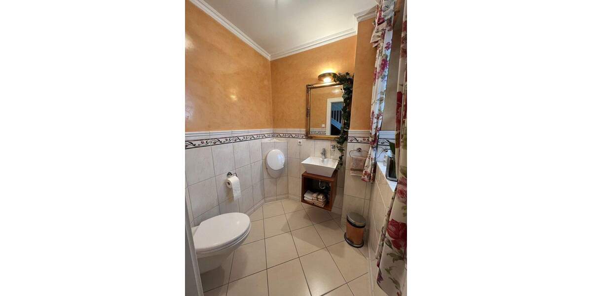 Exkl. Energiesparhaus in hochwertiger Bauweise mit traumhaften Ausblick, in ruhiger zentraler Lage 7 zimmer