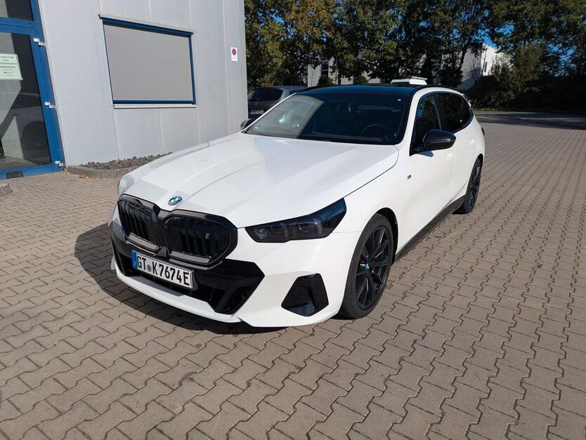 BMW i5 22.000 km 61.400 € Herzebrock-Clarholz 33442