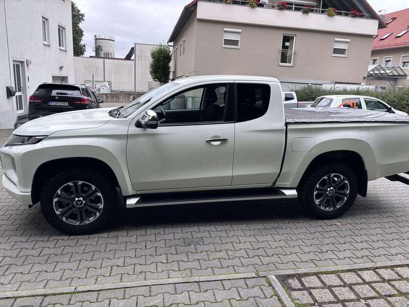 Mitsubishi L200 58.000 km 37.900 € Hainsacker 93138
