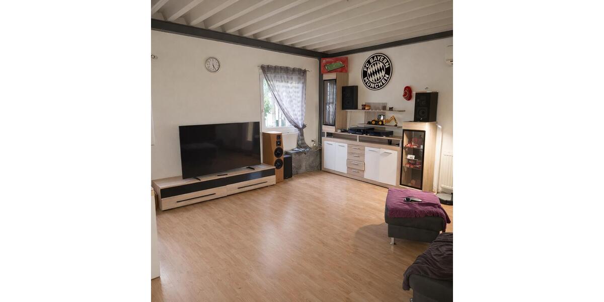 Etagenwohnung Hilzingen - 1.5 Zimmer, 75 m&sup2;, 700&euro; | Angebot:25234556