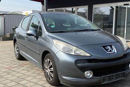 Peugeot 207 160.000 km 2.990 &euro; Sankt. Wendel 66606