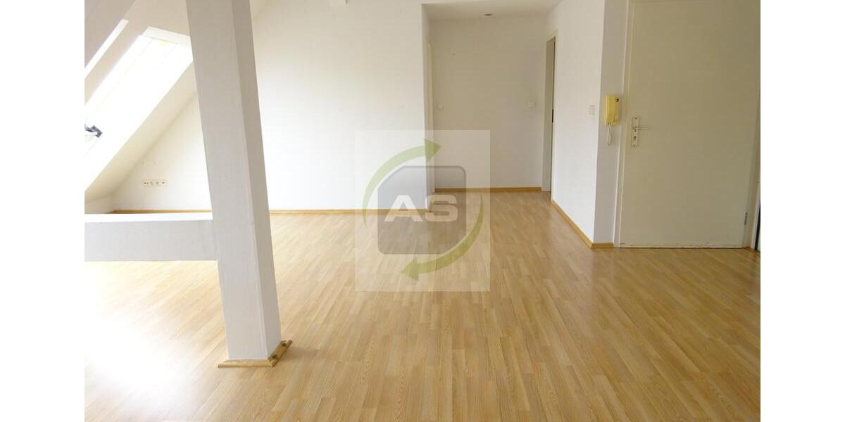 Dachgeschoßwohnung Zwickau - 2 Zimmer, 58 m&sup2;, 349&euro; | Angebot:24877898
