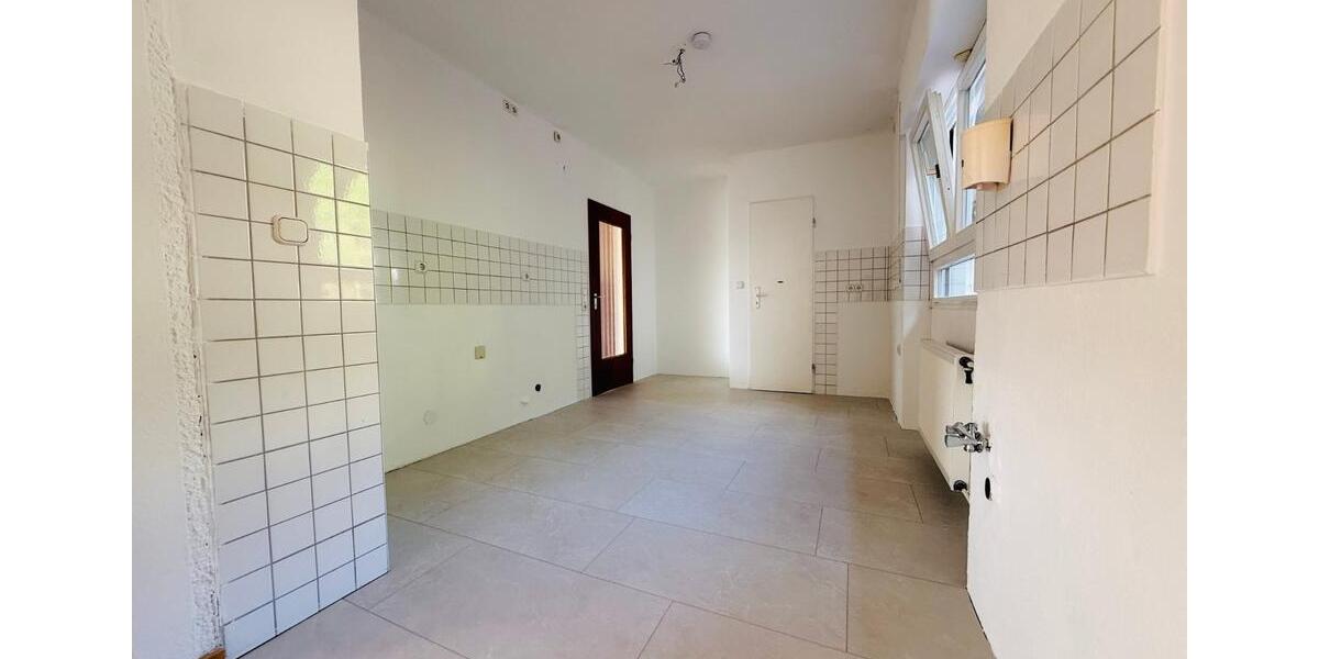 Einfamilienhaus Wertheim - 9 Zimmer, 231 m&sup2;, 535.000&euro; | Angebot:27110628