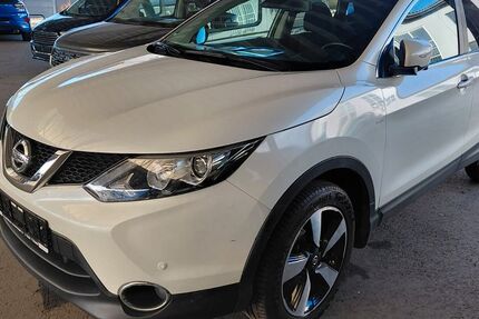 Nissan Qashqai 74.200 km 11.890 &euro; Rostock 18106