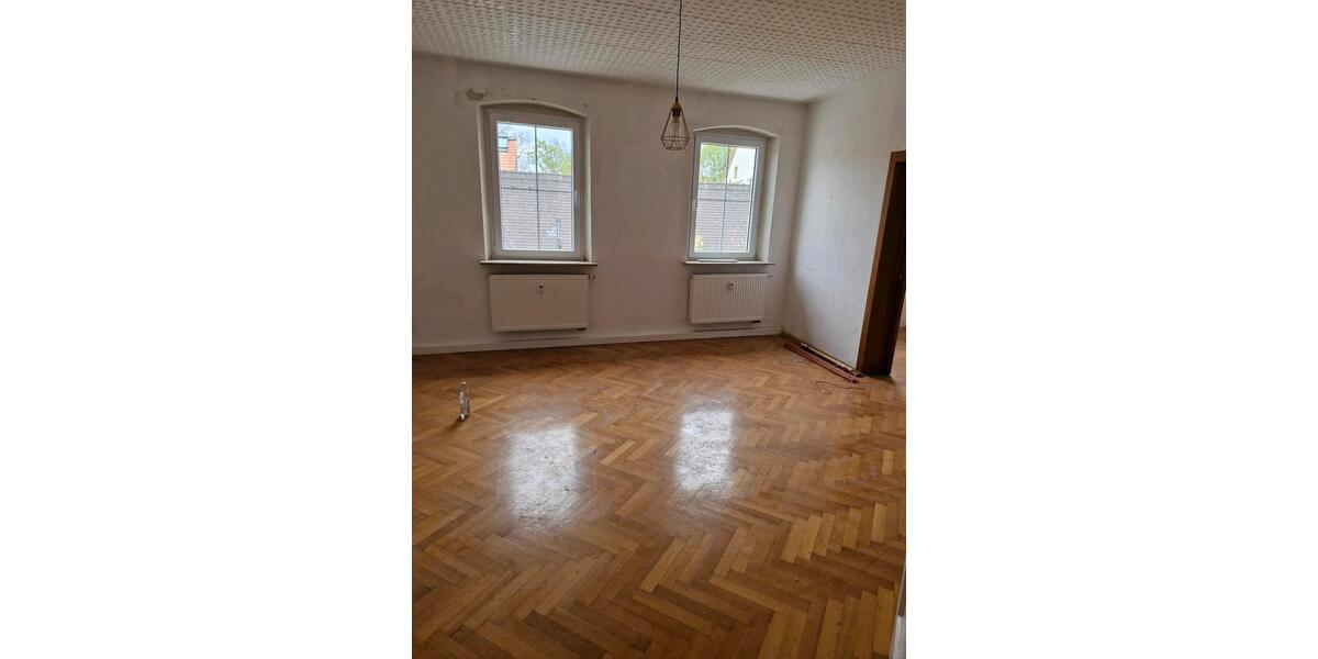 Etagenwohnung Hallstadt - 4 Zimmer, 130 m&sup2;, 1.200&euro; | Angebot:26236118