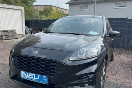 Ford Kuga 93.000 km 23.390 € Homburg 66424