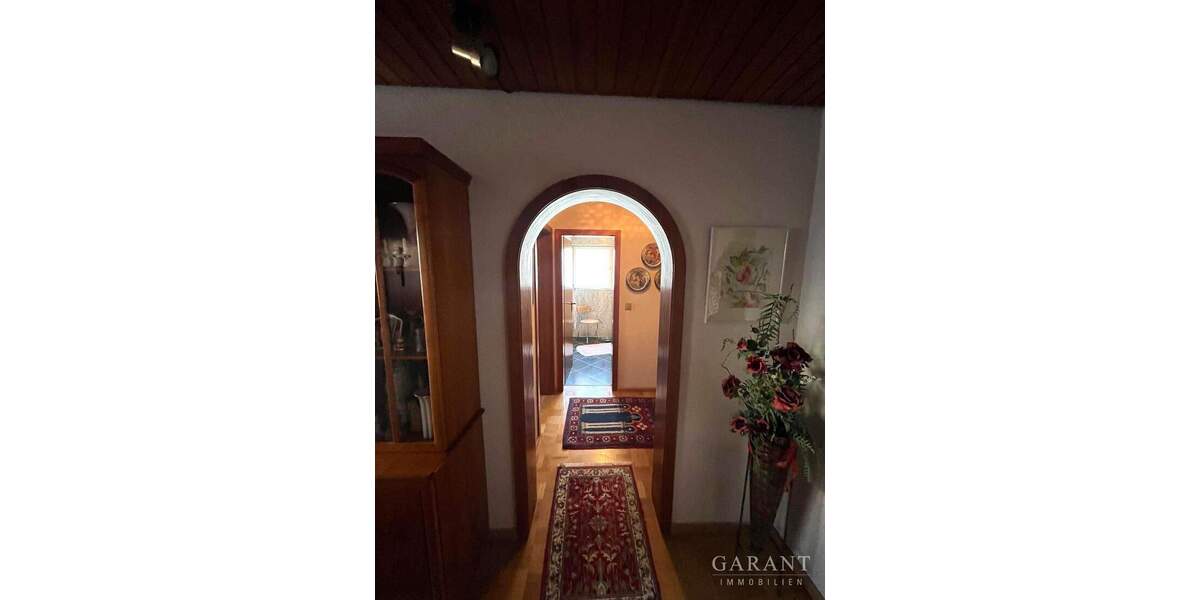 Mehrfamilienhaus, Wohnhaus Ditzingen - 9 Zimmer, 225 m&sup2;, 695.000&euro; | Angebot:25707750