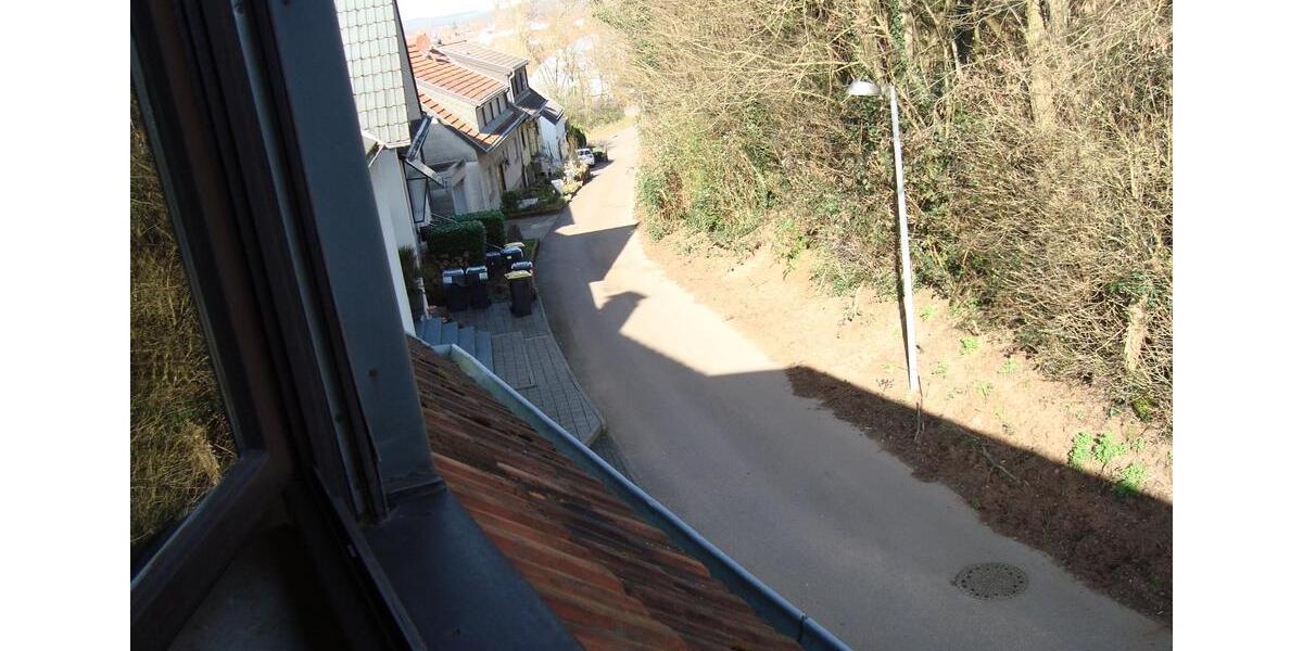 Etagenwohnung Saarbrücken Neue Bremm - 5 Zimmer, 78 m&sup2;, 750&euro; | Angebot:25351750