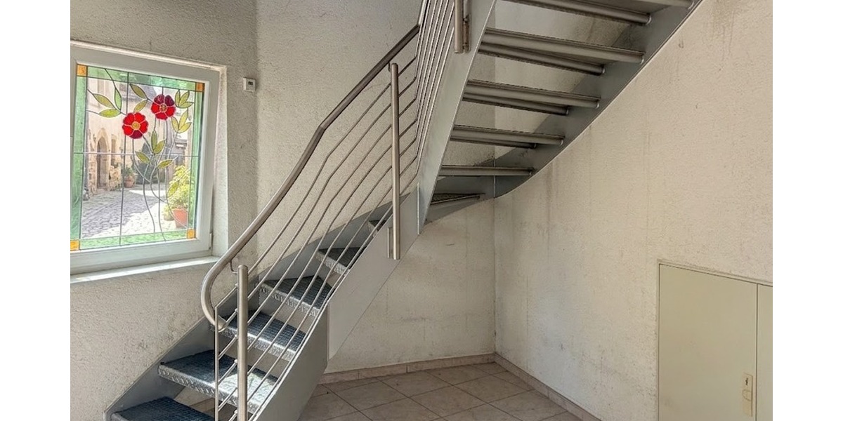 Großzügige 3-Zimmer-ETW mit 103 m² und toller Einbauküche in ruhiger Wohnlage von Harthausen - Etagenwohnung Harthausen | Angebot:27009560