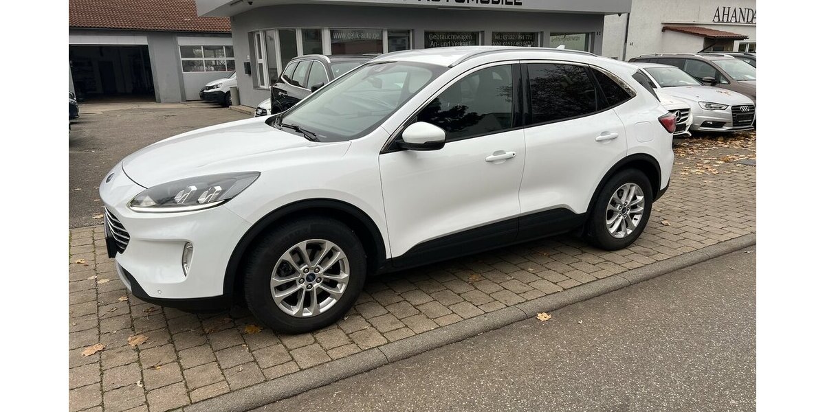 Ford Kuga TCDI Titanium 1 Hand navi 160.000 km 15.990 &euro; Neckarsulm 74172