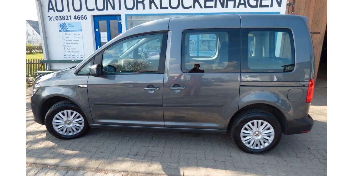 VW Caddy 107.000 km 11.750 &euro; Klockenhagen 18311