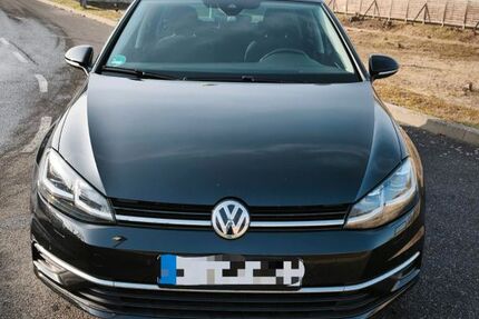 VW Golf 99.865 km 15.400 &euro; Würzburg 97082