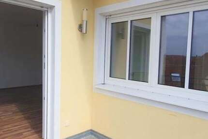 Wohnung zum Mieten in Maxhütte-Haidhof 998 € 90.8 m² 4 zimmer